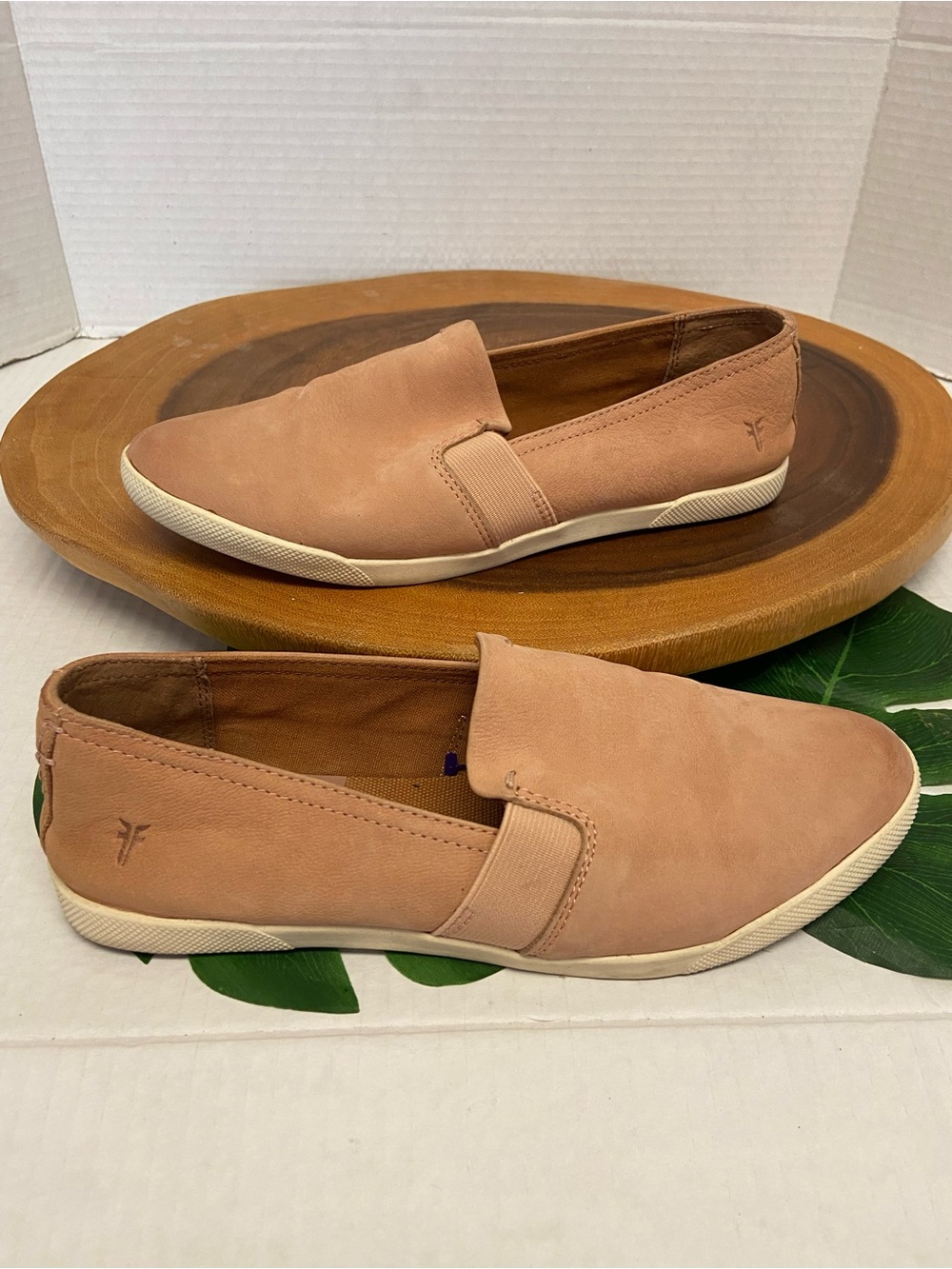 FRYE suede Pointed Toe Flats